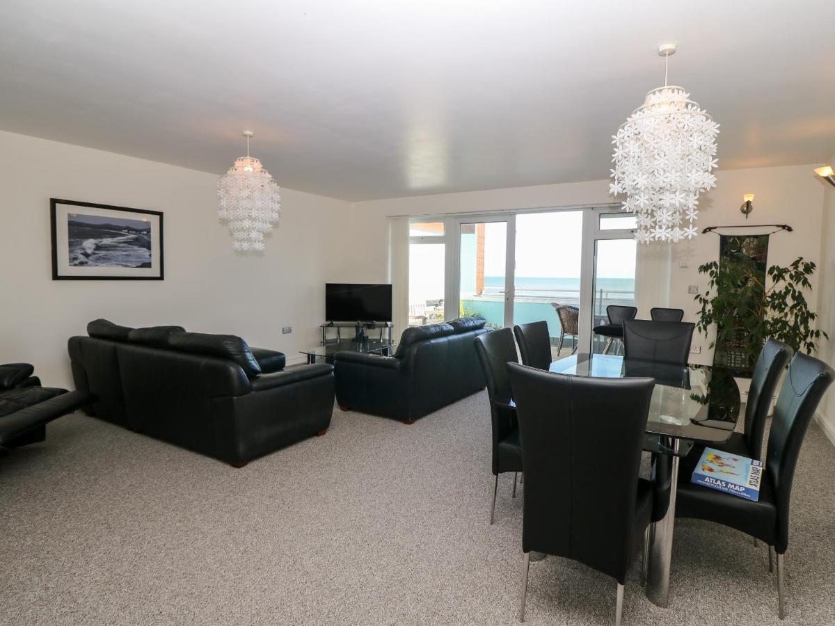 Sea View Apartment Пулхели Экстерьер фото