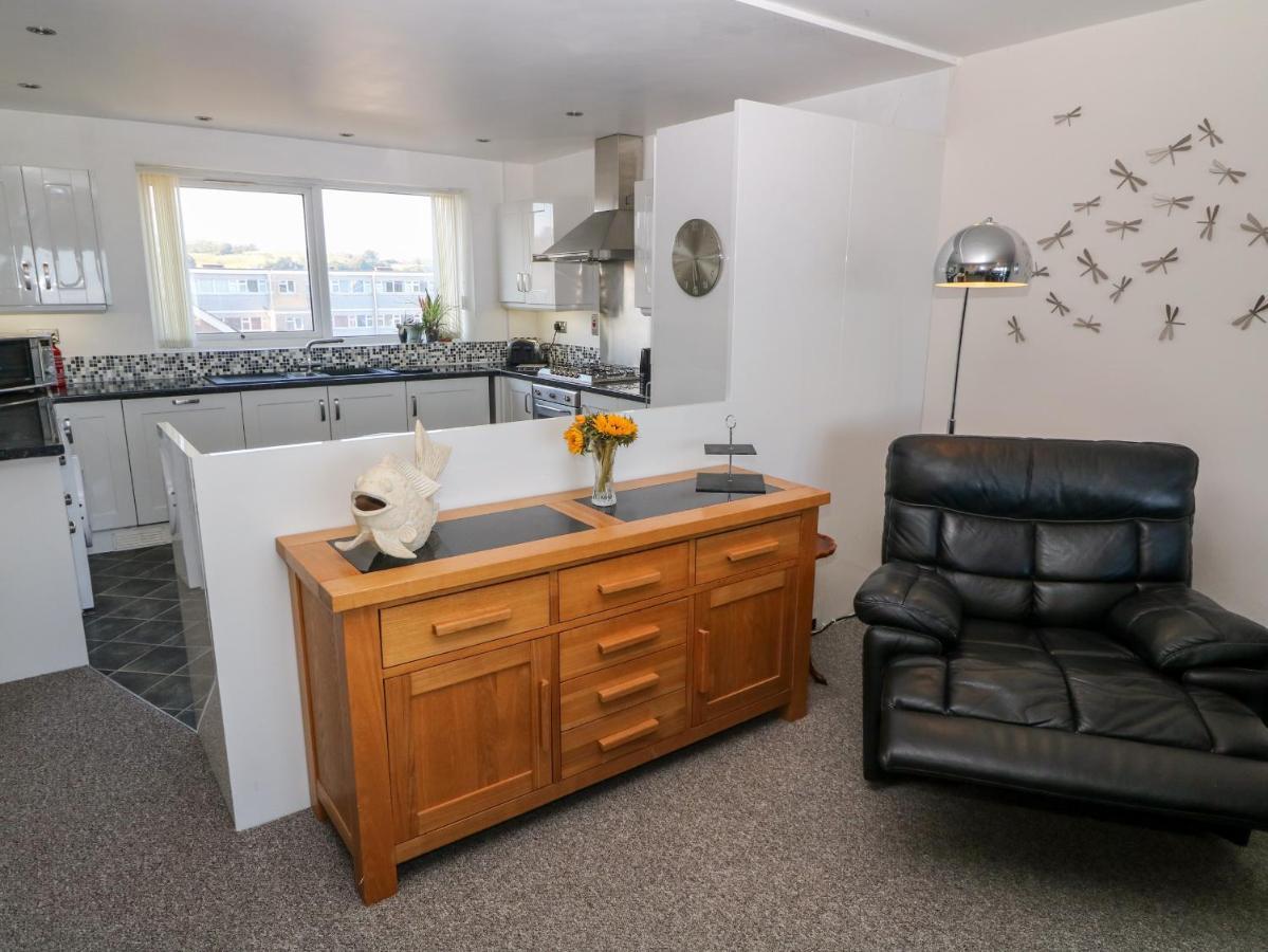 Sea View Apartment Пулхели Экстерьер фото